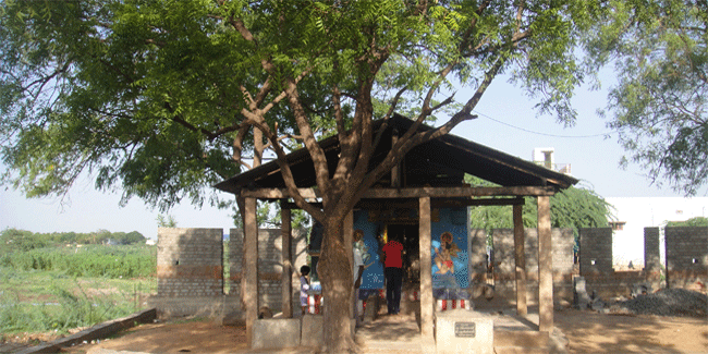 Sri Anjaneya Temple built by Rani Mangamma, Avaniyapuram, Madurai, T Nadu. 