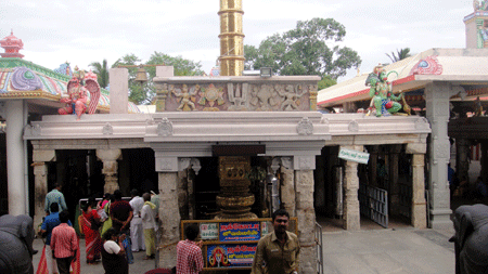 श्री रंगनाथ स्वामी मंदिर के श्री हनुमान,कारामडई, कोयम्बटूर, तमिलनाडु