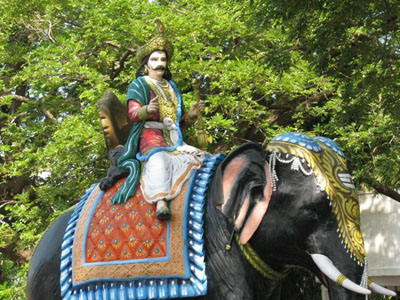 Sri Karikala Chola at Kallanai, TN