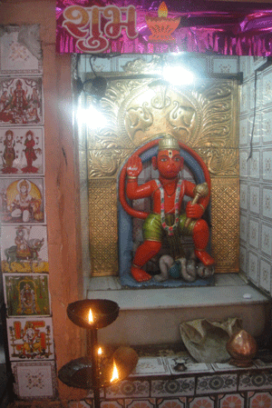 Lakheri Maruti, Raste Peth, Pune