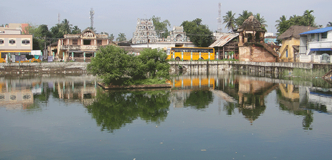 सन्तान रामास्वामी मंदिर  और साकेत पुष्करिणी, नीडामंगलम,तमिलनाडु