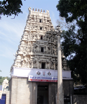 Sri Kote Venkatramana Temple and Anjaneya sannidhi vimanam, KR Road, Bangalore