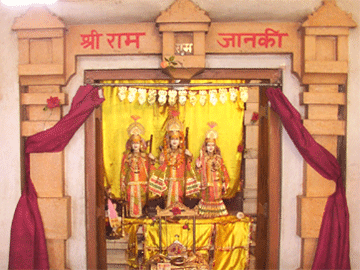 Sri Ram Dharbar at Sri Sankata Mochan Hanuman Mandir, Jai Vilas Palace Complex, Gwalior, Madhya Pradesh