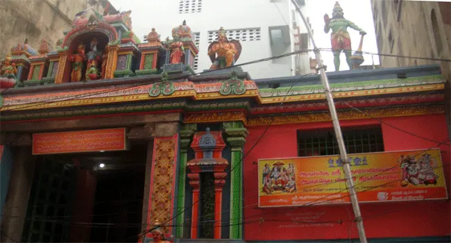 Sri Hanumantharayan Temple seen from Thatha Muthiappan Street George Town, Chennai 