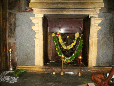 Sri Vyasaraja pratisthapita First Hanuman-Sripadaraja mutt, Bazar Vidhi, Mulbagal, Kolar
