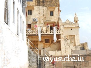 Sri Bala Hanuman Temple, Tuslsi Bhavan, Tulsi Ghat, Varanasi